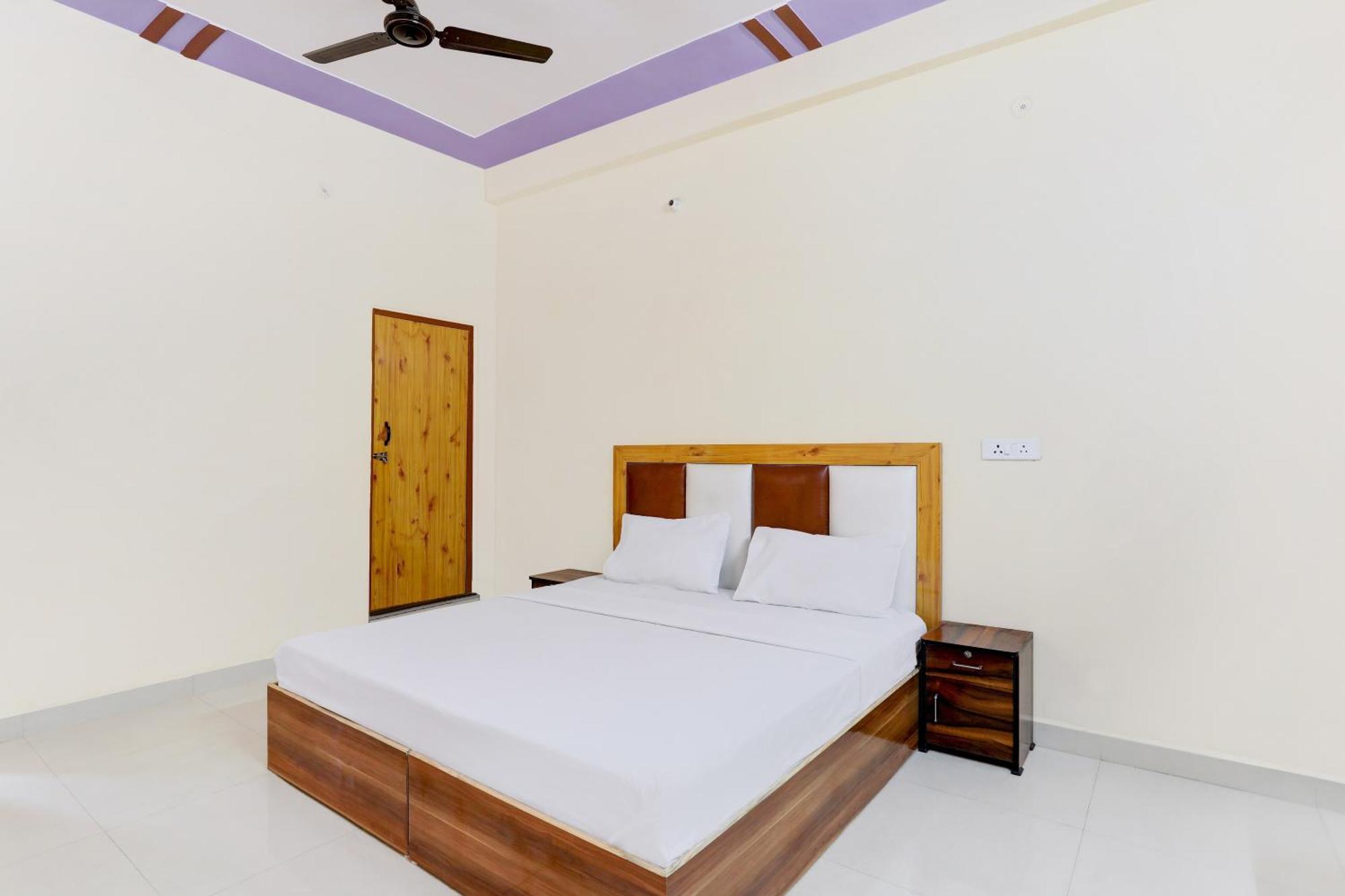 Hotel O Blu Moon Ghaziabad Exterior foto